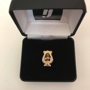 New Alpha Chi Omega Membership Pin